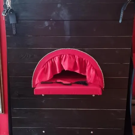 Pandora's Loft מלון אהבה