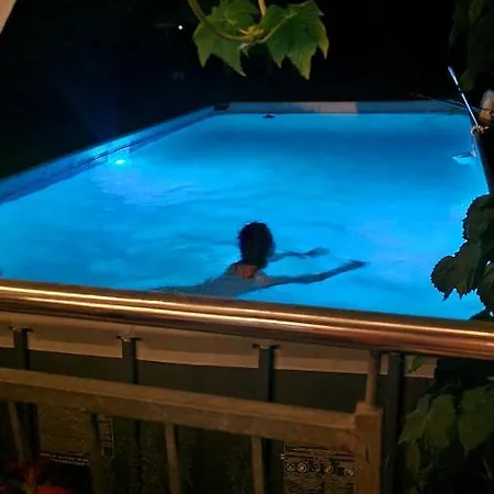 Pandora's Loft מלון אהבה קרקוב