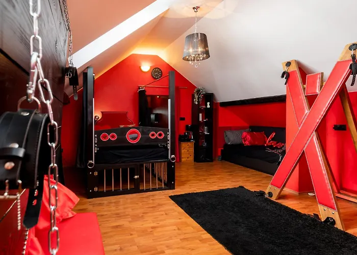 Pandora's Loft Love hotel