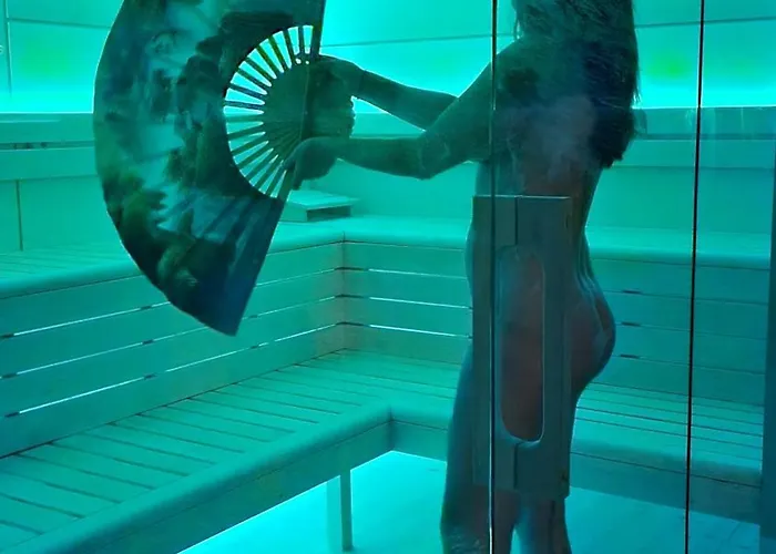 Pandora's Loft Love hotel *